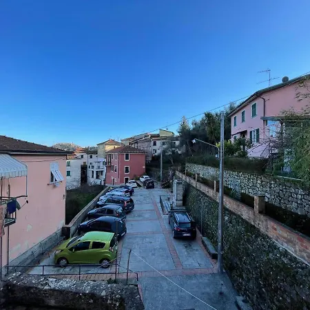 Tra Alpi Apuane E Cinque Terre.. Casetta Renata! Feriehus Valeriano Lunense